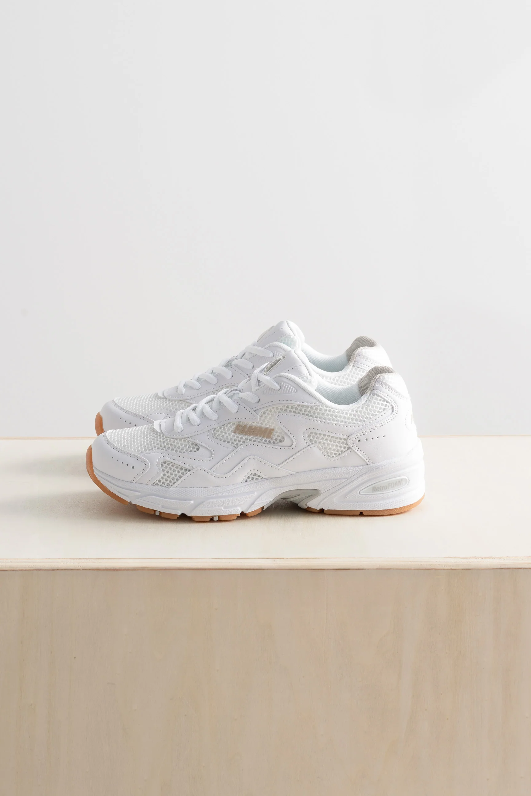 90S Trainers - Image 7