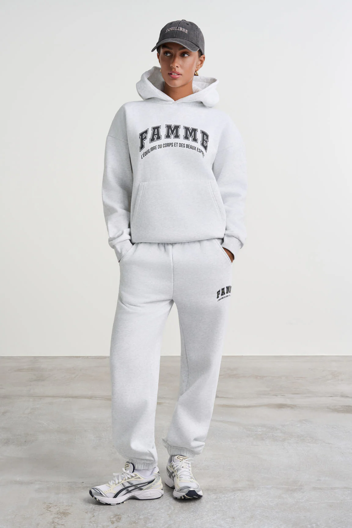 Équilibre Oversized Hoodie - Image 4
