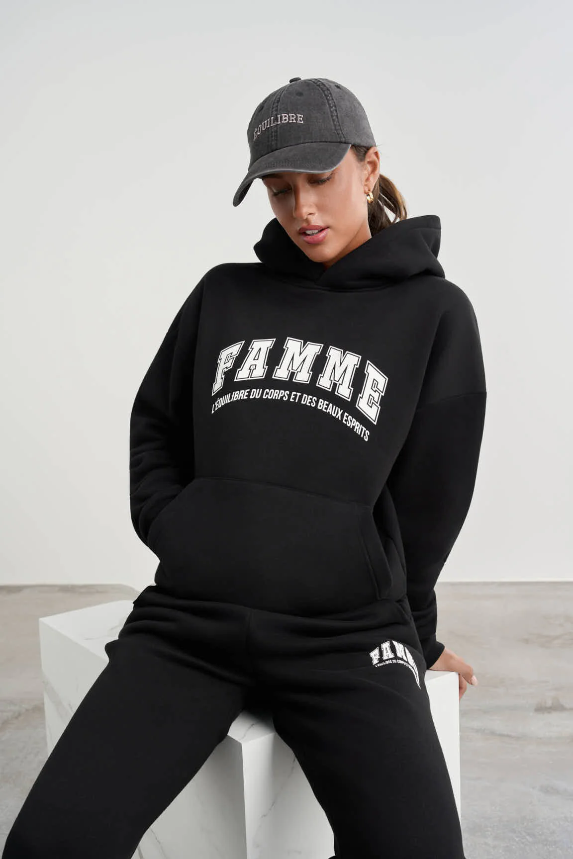 Équilibre Oversized Hoodie - Image 6