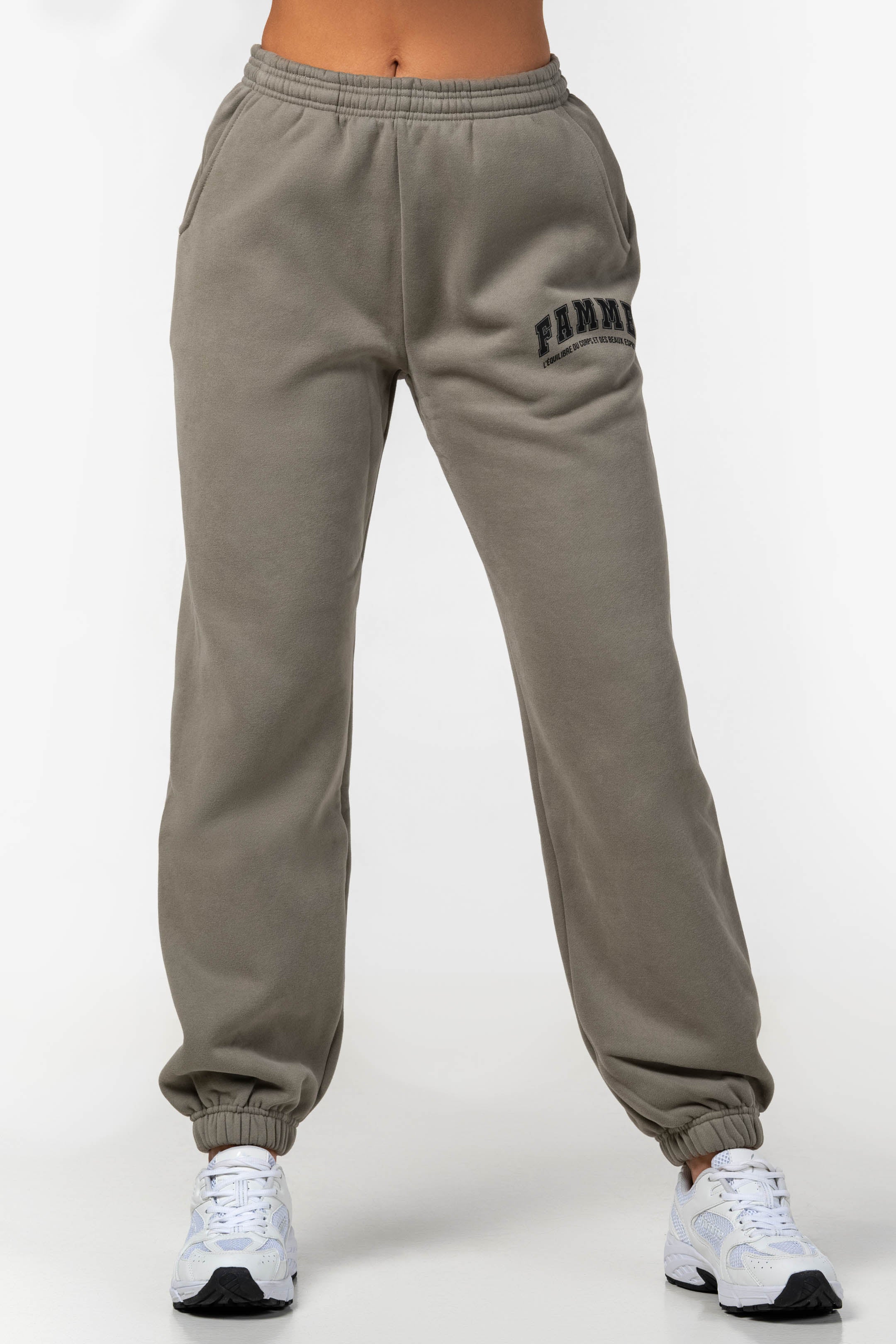 Équilibre Oversized Jogger - Image 13