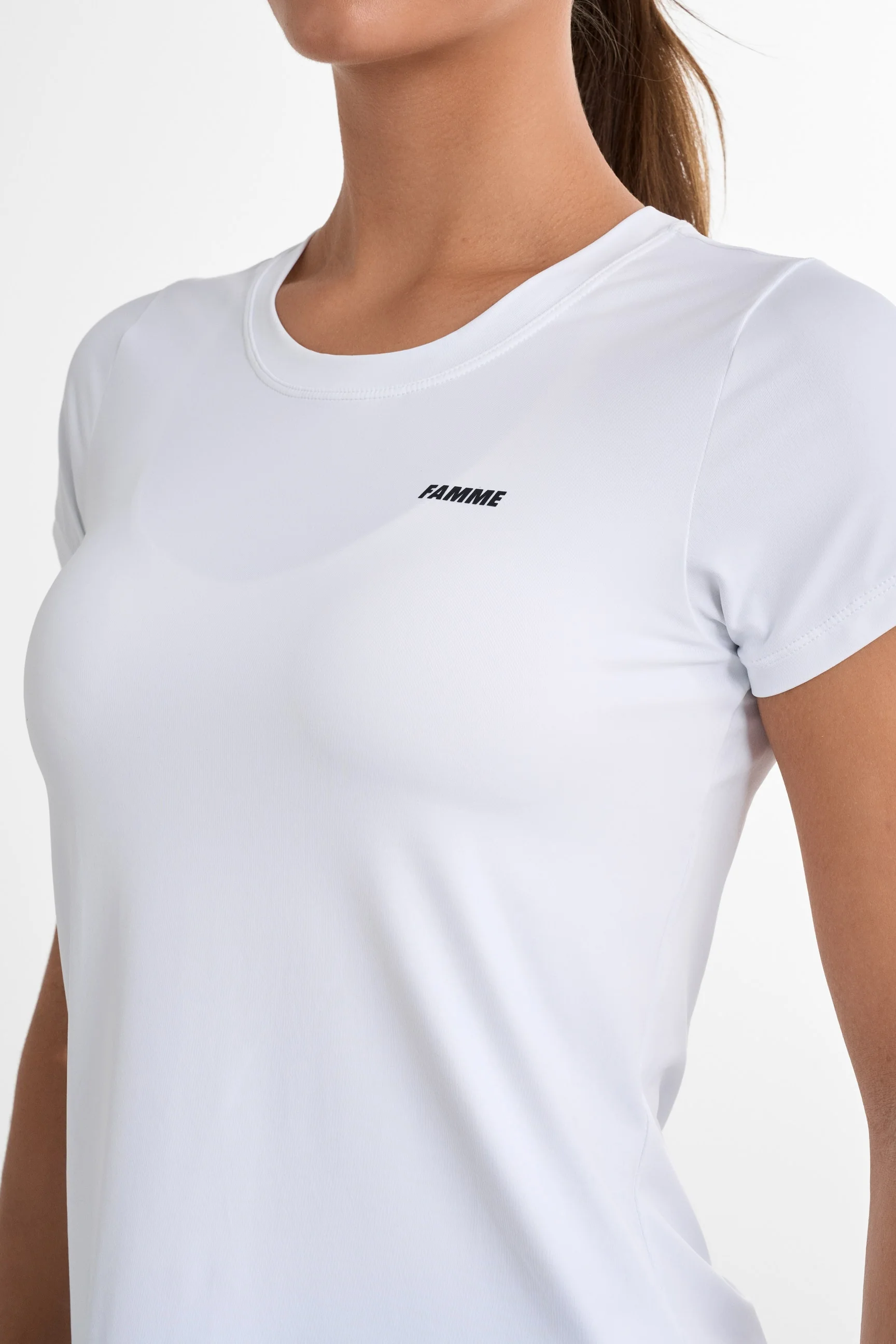Essential T-shirt - Image 3