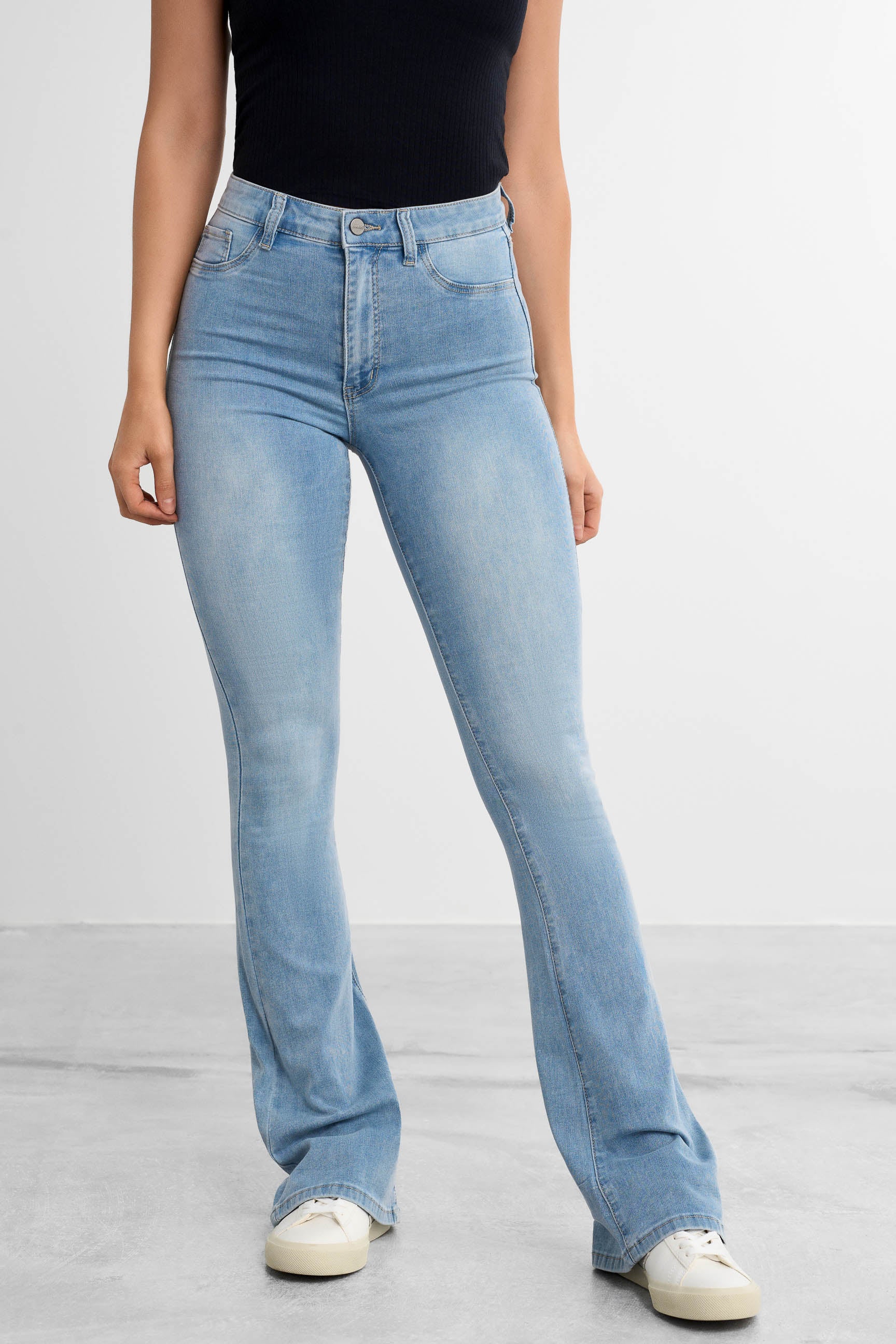 Flare Jeans - Image 26