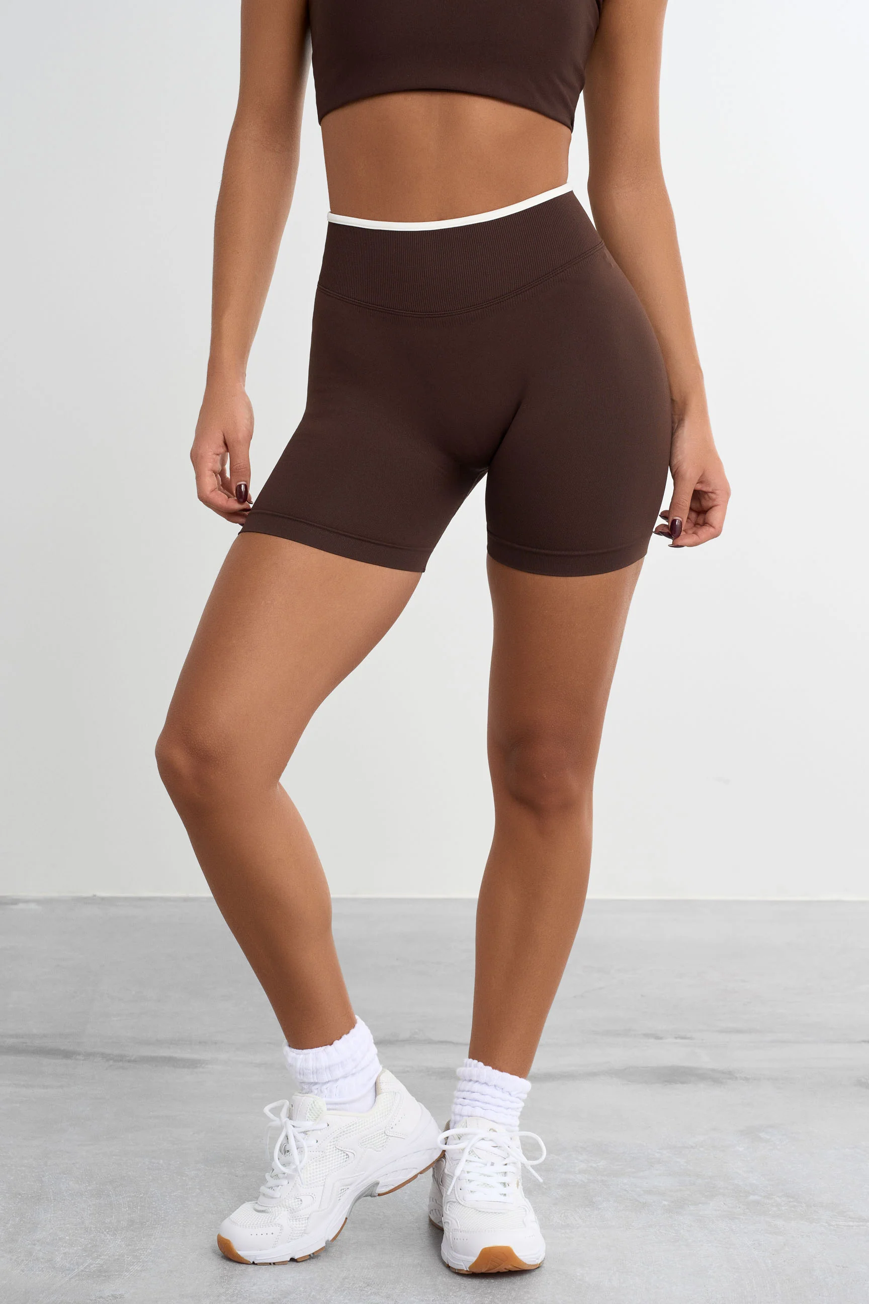 Forme Blanc Shorts - Image 17