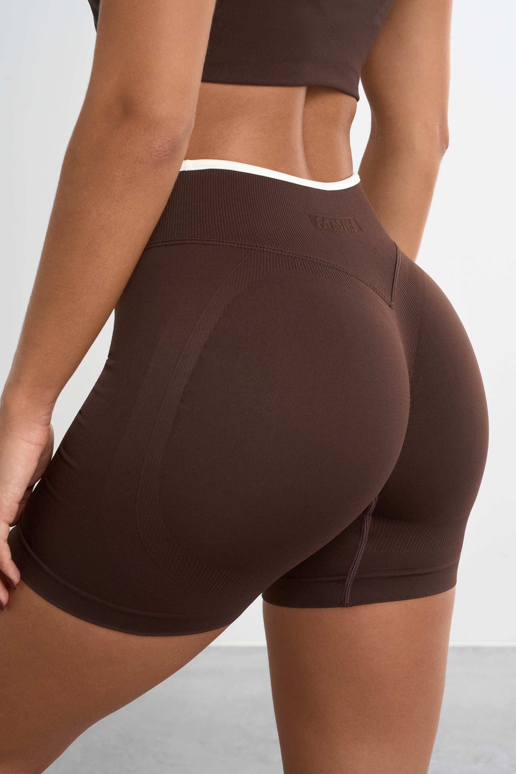 Forme Blanc Shorts - Image 19