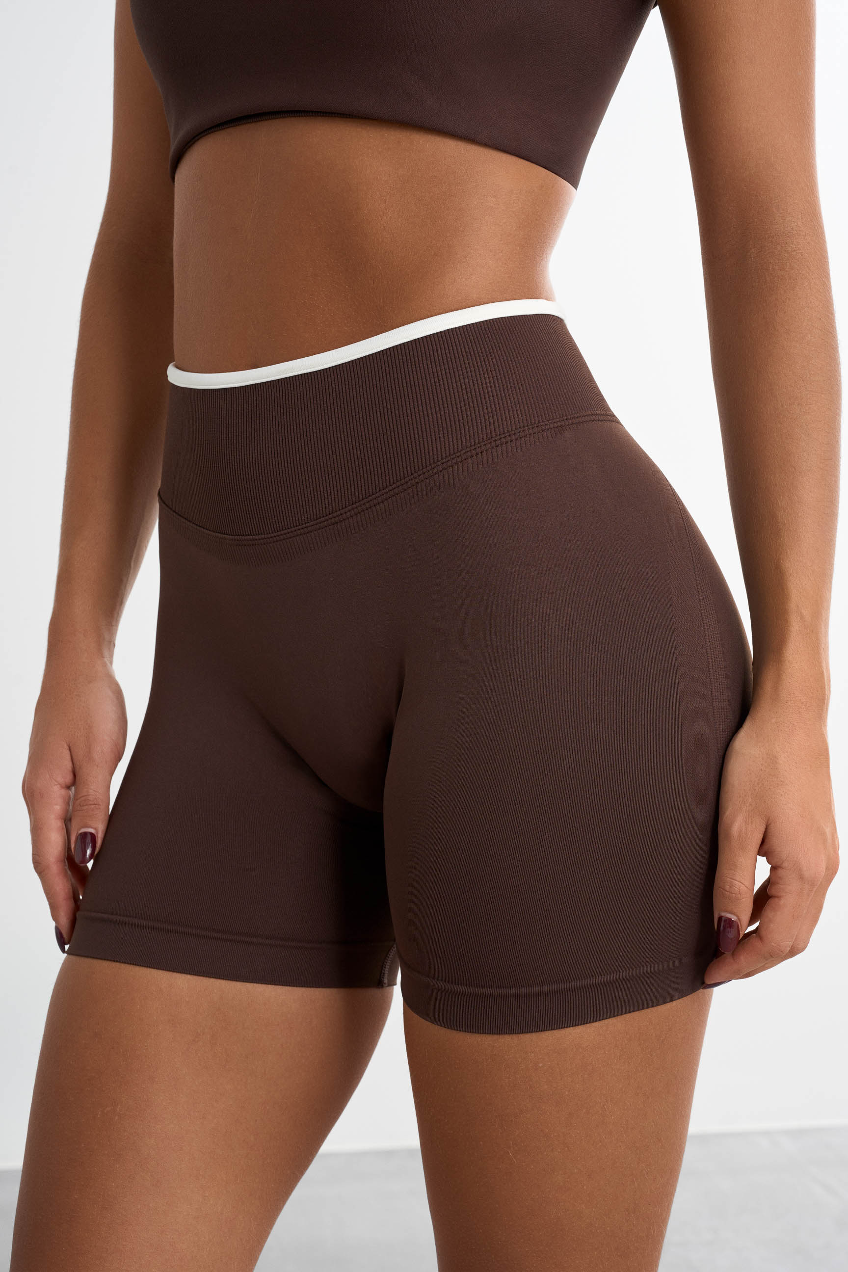 Forme Blanc Shorts - Image 20