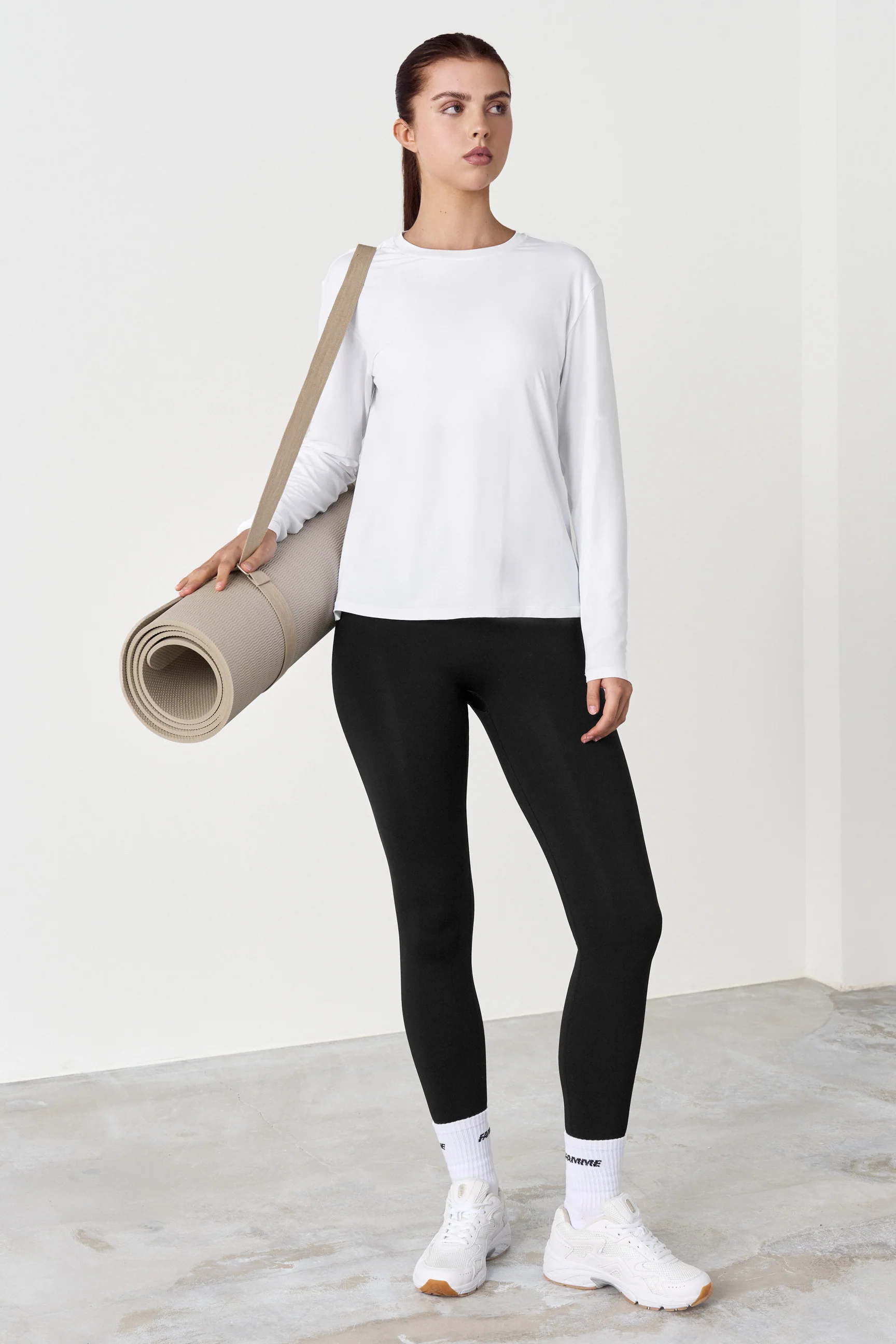 Relaxed Gym Long Sleeve - Image 5