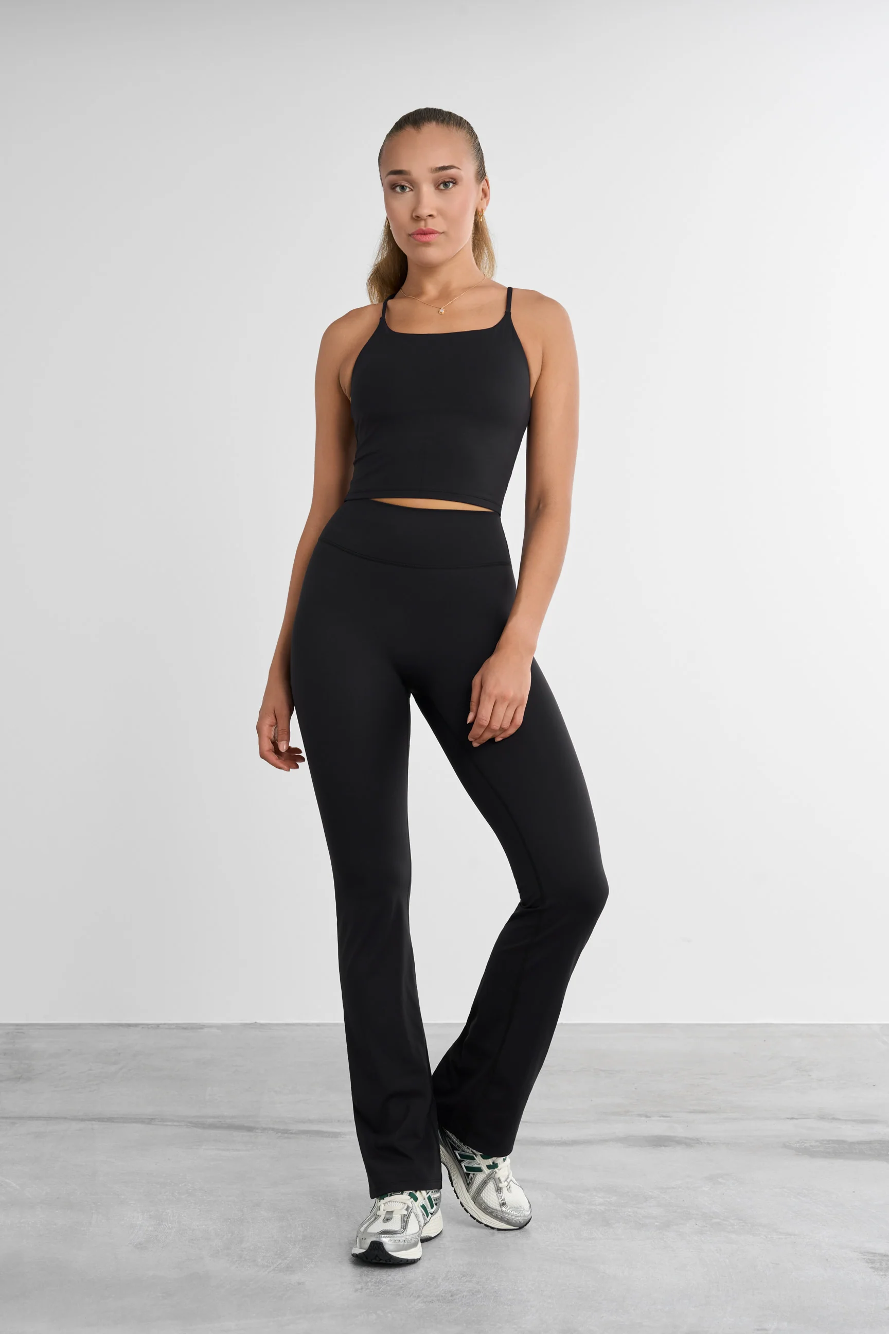 Signature Flared Leggings - Image 3
