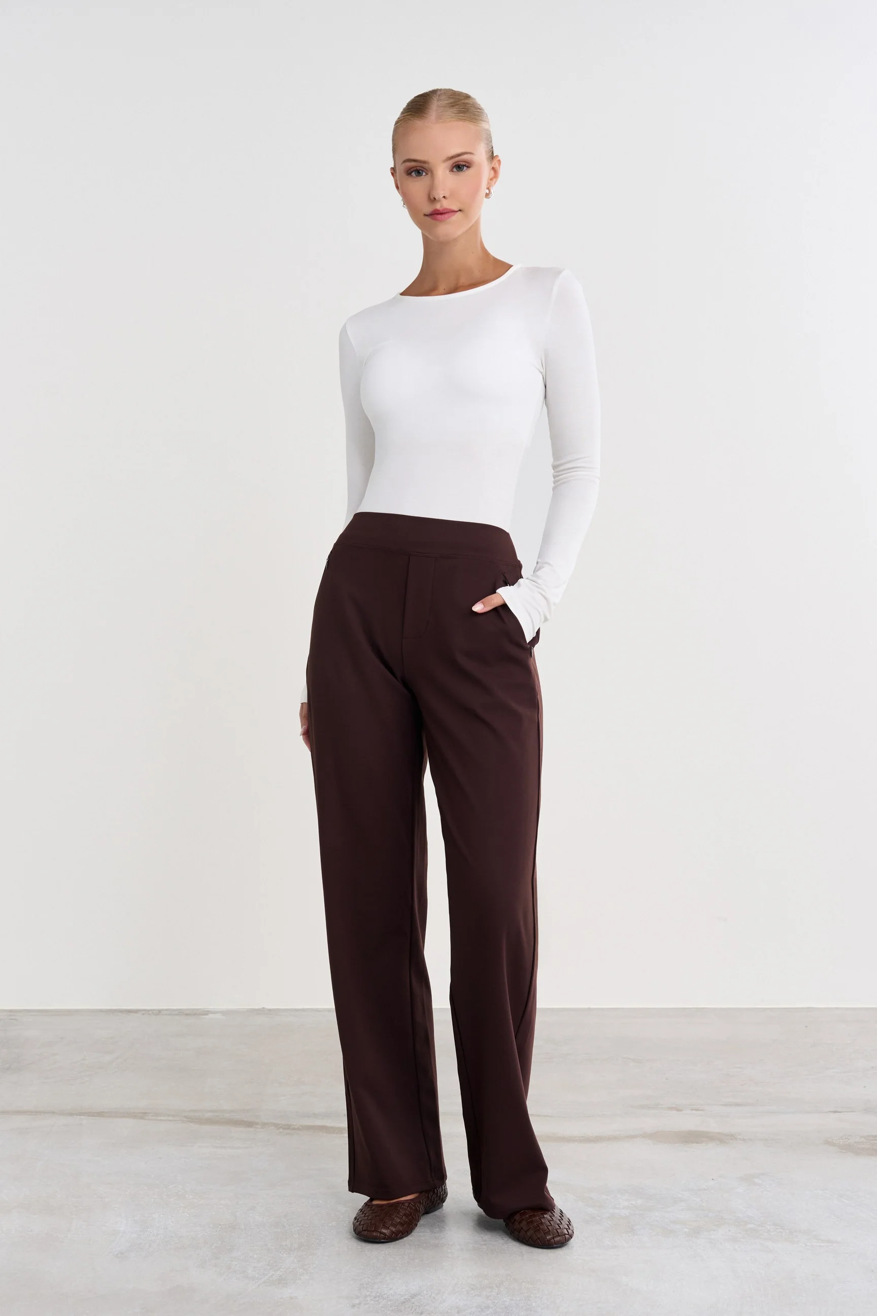 Tailored Relaxed Pants - Image 10