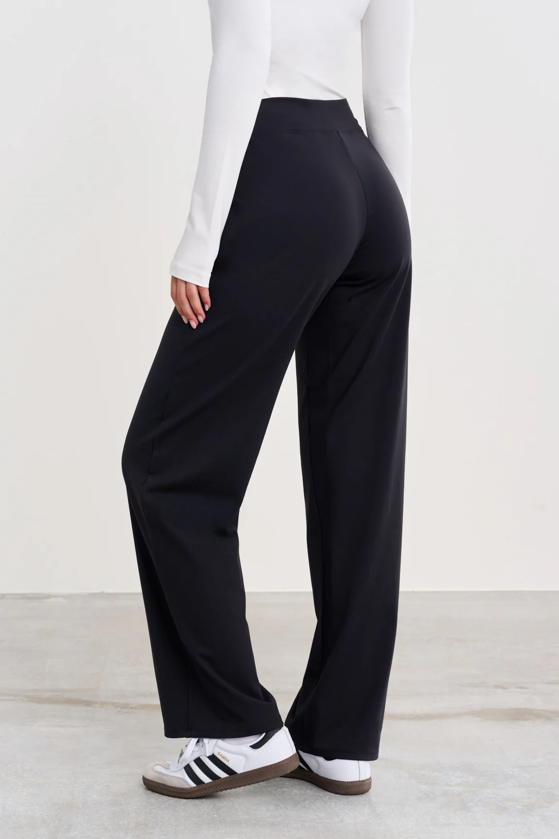 Tailored Relaxed Pants - Image 4